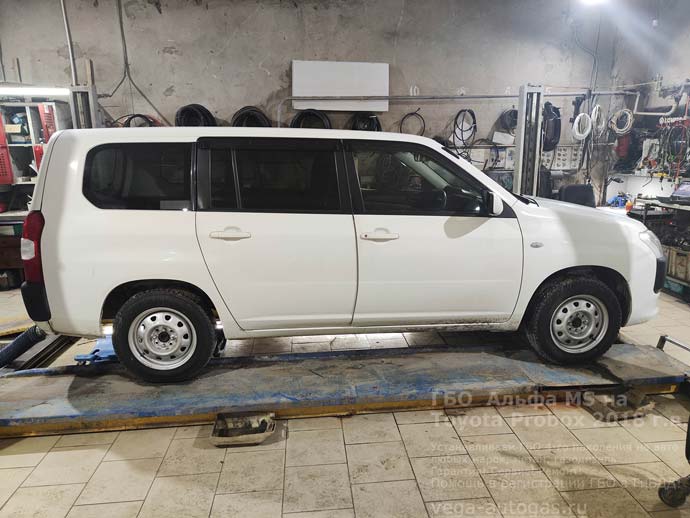 установка ГБО Альфа М/S на Тойота Пробокс 2018 г.в., 1.5 л., 103 л.с., с пробегом 98 400 км.,  миниВЗУ в лючек бензобака, тороидальный баллон 42 литра сзади, под кузовом, Нижний Новгород, Дзержинск